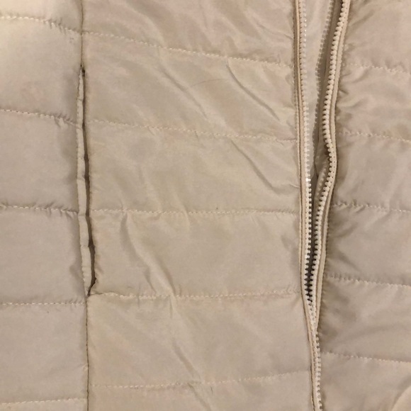 Vest - Picture 3 of 5